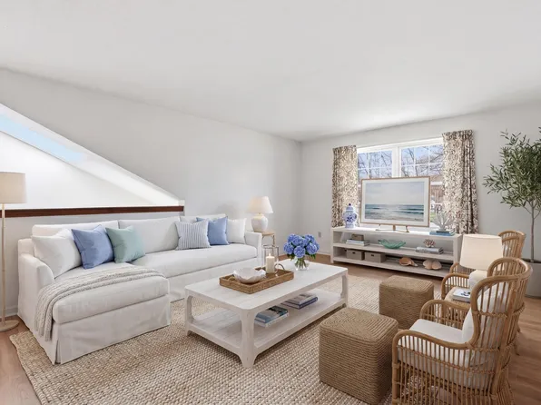 161 Saco Avenue #106, Old Orchard Beach, ME 04064