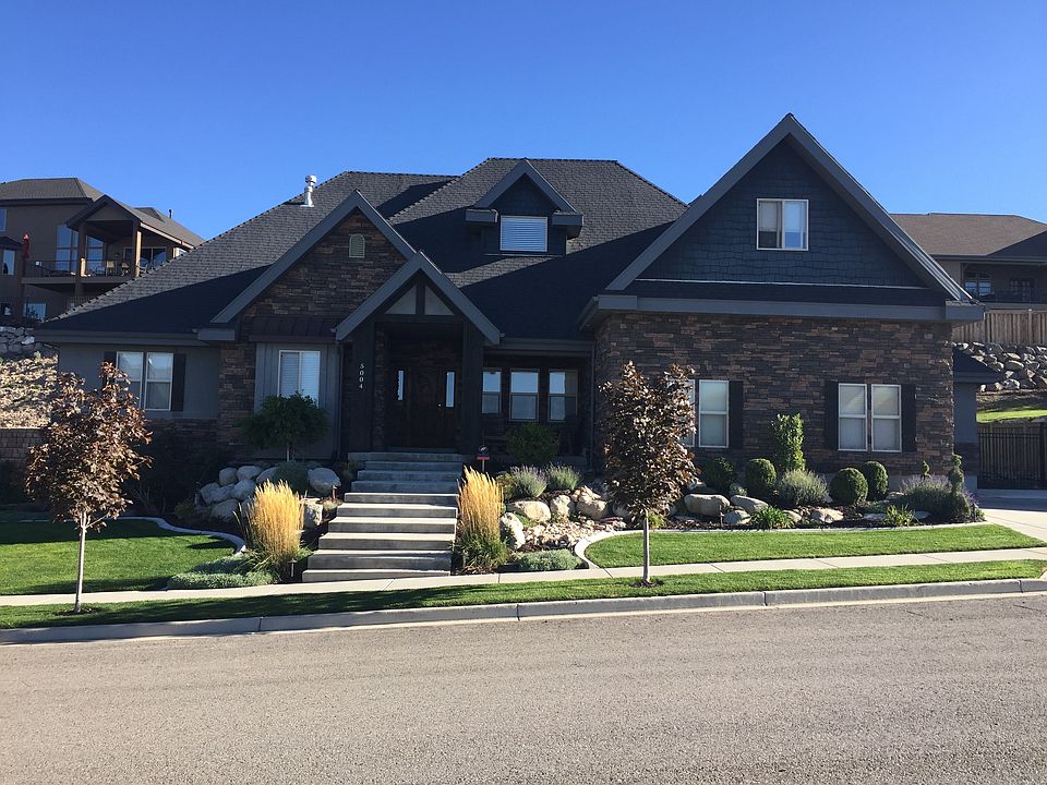 1st image of 5004 N Larkwood Ln