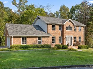 407 English Oaks Dr, Hixson, TN 37343