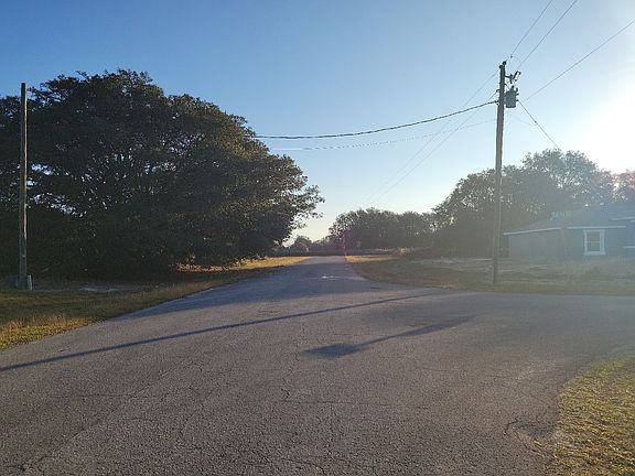 4th image of 15222 SW 60th Cir
