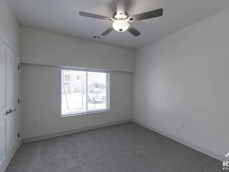 Liberty Gardens Apartments — Photo 40