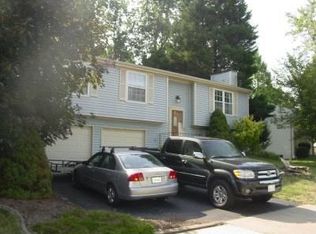 13722 Cabells Mill Dr, Centreville, VA 20120
