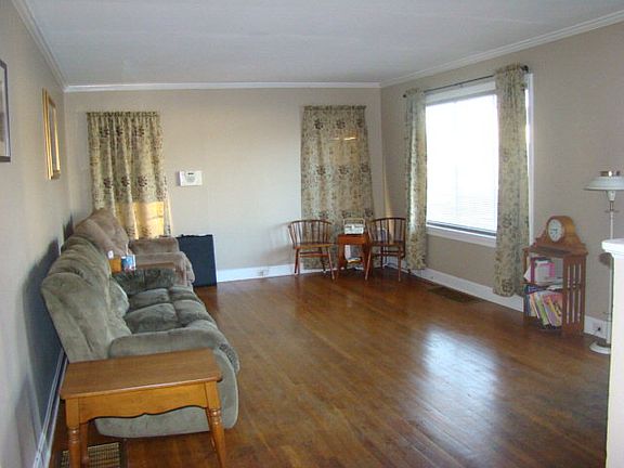 2nd image of 30 Bryant Cir