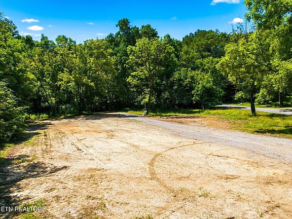 2nd image of 5694 Ladd Springs Rd