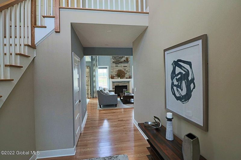 5th image of 9 Aspen Drive
