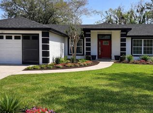 1367 Hensley Dr, Deland, FL 32724