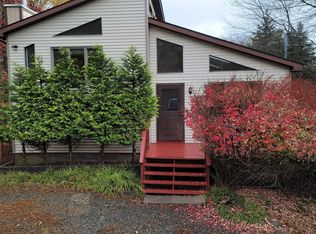 530 Old Stage Rd, Albrightsville, PA 18210