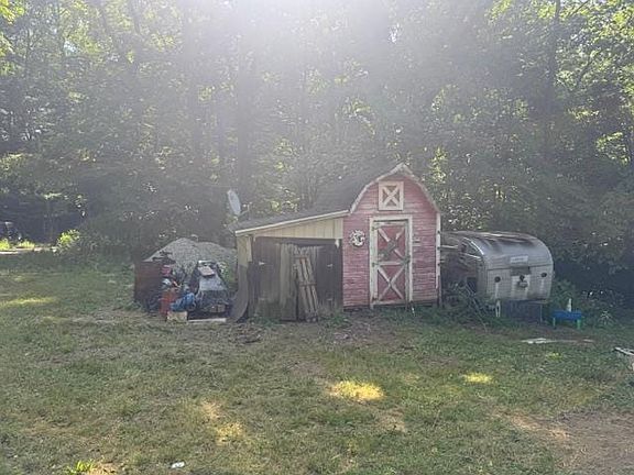3rd image of 3402 W Moore Rd