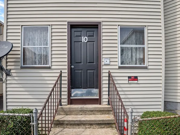 10 Ellsworth St, Worcester, MA 01610