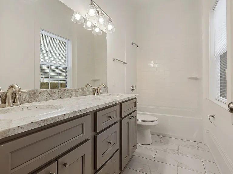 2123 S Liberty St — Photo 22
