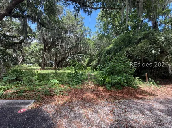 1109 Coleman Ln, Beaufort, SC 29902