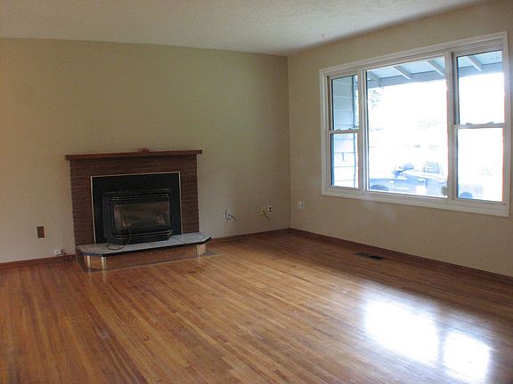 Living Room with Fireplace