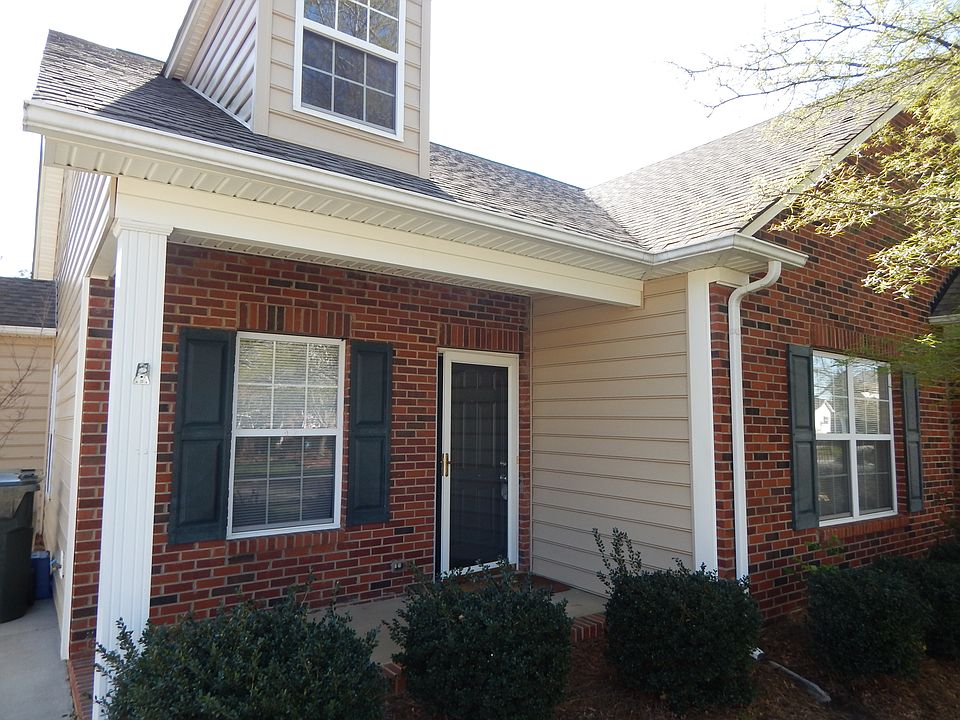 1st image of 1711 Clemmon Sanders Cir