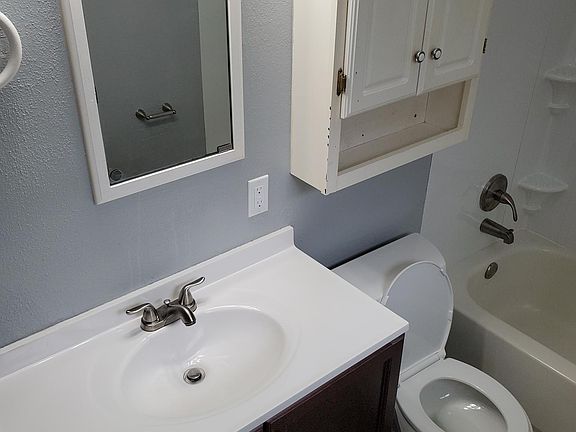 3rd image of 141 Buddie Ave