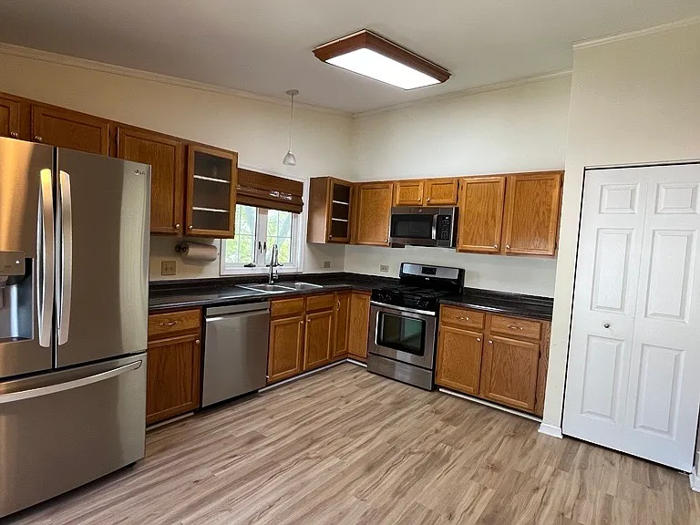 543 W Parkside Dr — Photo 16