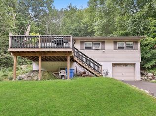 167 6th St, Hillburn, NY 10931