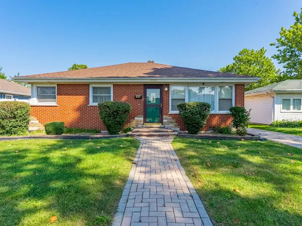 8737 Sproat Ave, Oak Lawn, IL 60453