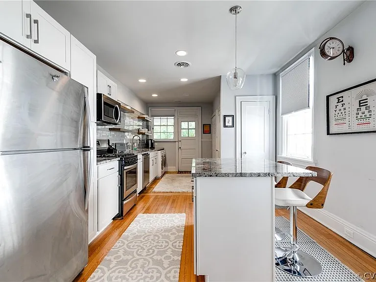 2313 W Grace St #4 — Photo 8