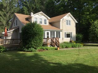 34 Hendricks Ln, Stone Ridge, NY 12484