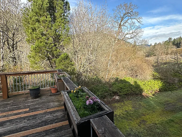 50 SW Arnett Rd — Photo 2