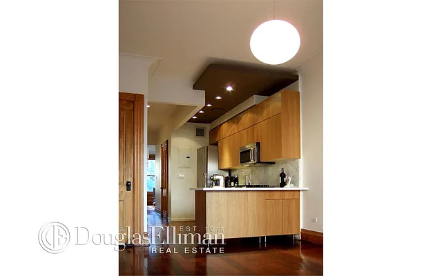 Rented by Douglas Elliman | media 20