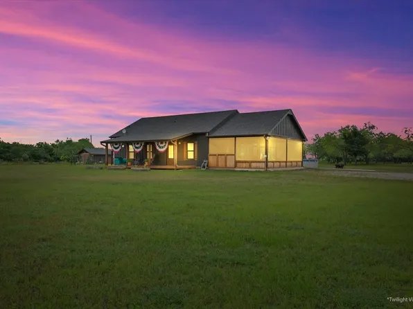 190 Hcr #3258, Mount Calm, TX 76673