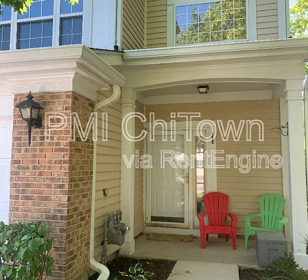 232 Hawk Ct — Photo 2