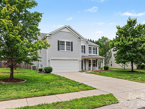 2nd image of 3800 Shasta Cir