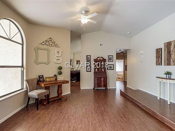 3rd image of 6325 Whispering Glen Cir