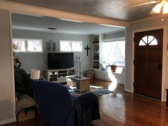5th image of 4312 Jerry Ln
