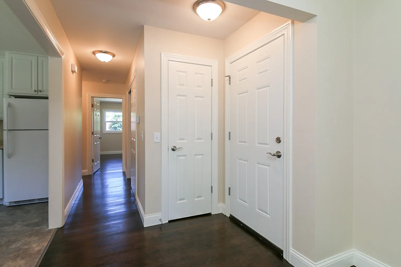 2 bed, 1000 sqft, $1,395 — Photo 3