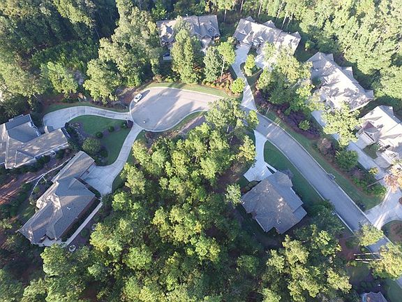 5th image of 231 Bellewood Dr