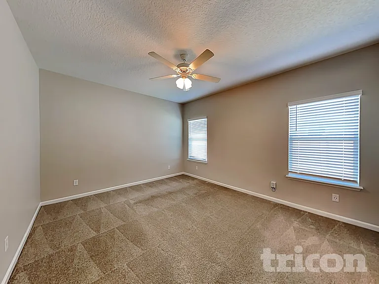 10344 Pavnes Creek Dr — Photo 5