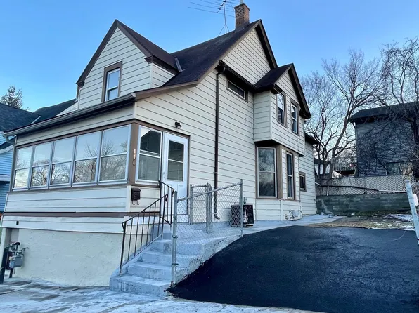 110 York Ave, Saint Paul, MN 55117
