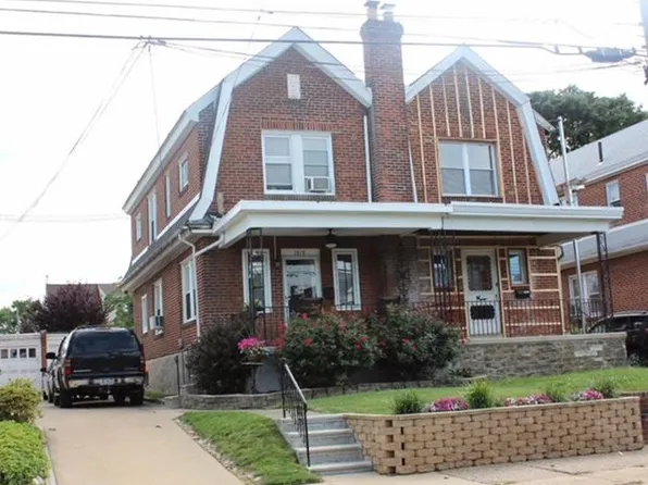 1818 Hoffnagle St, Philadelphia, PA 19152