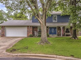 2301 W El Paso Ct, Broken Arrow, OK 74012