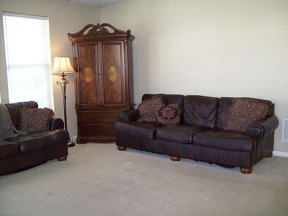 5th image of 5100 Edgewater Ct #0