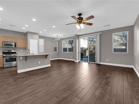 5th image of 7544 Morisset Ave