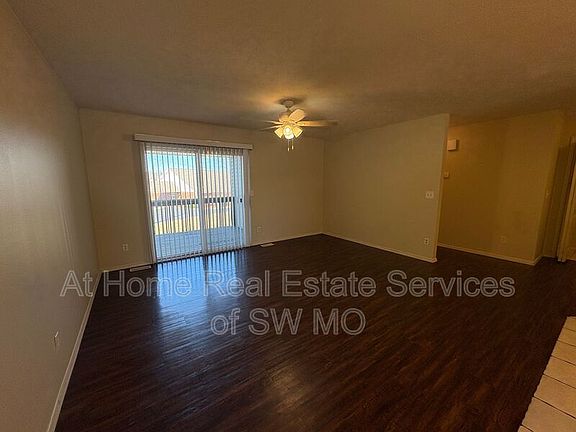 3rd image of 301 Excalibur Ct #B