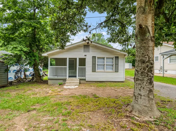 154 Pine Ave, Bessemer, AL 35023