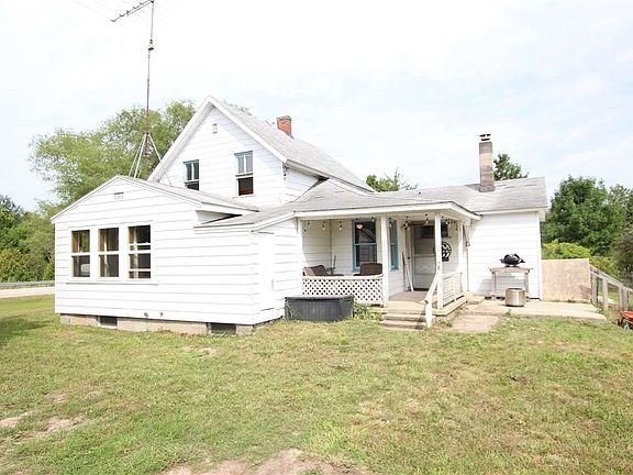 3rd image of 7132 N Us Highway 31