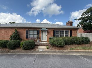 970 Lytchfield Pl, Winston Salem, NC 27104