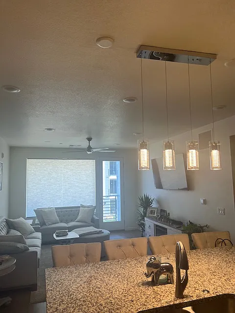 3 bed, 1264 sqft, $2,600 — Photo 2
