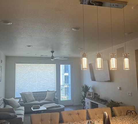 5th image of 6153 N Ceylon St Unit 2208