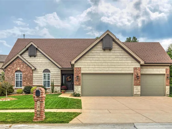 2360 Tribute Dr, Arnold, MO 63010