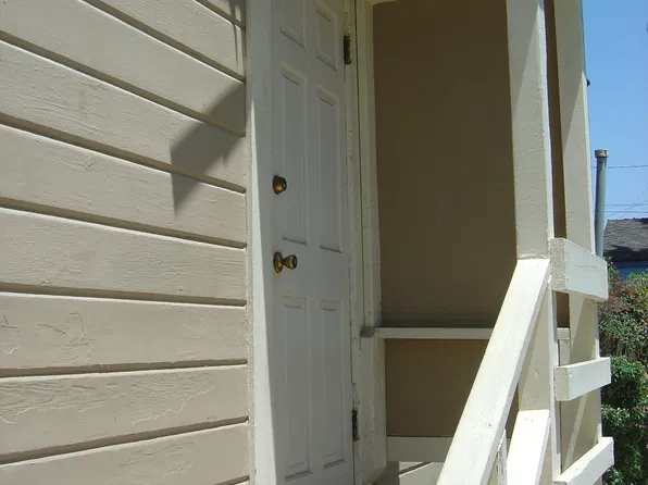 321 N 8th St #B, Santa Paula, CA 93060