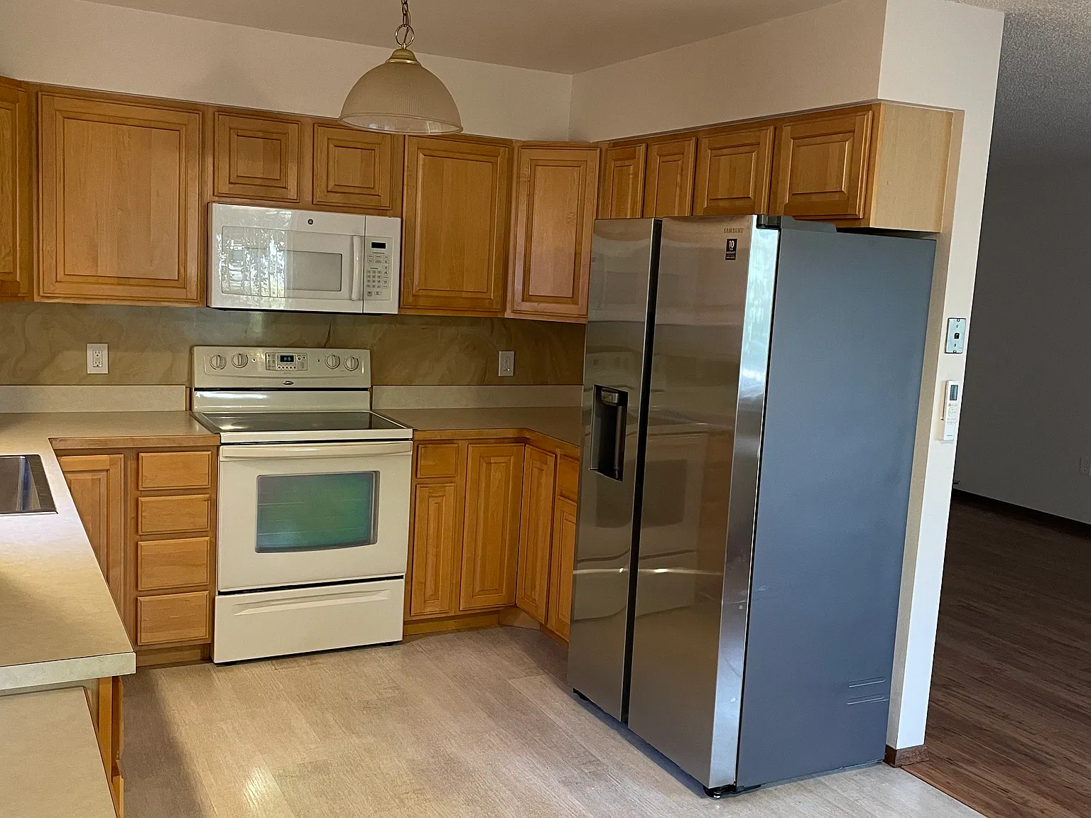 2 bed, 957 sqft, $1,600 — Photo 4