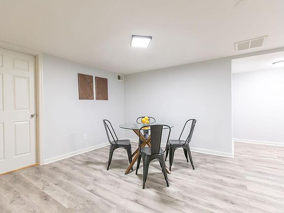 5th image of 906 Patricia Dr #B