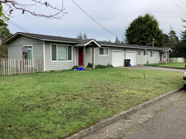 2130 Lewis St #2140, North Bend, OR 97459