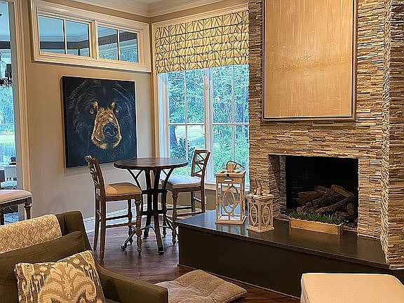 family room off kitchen